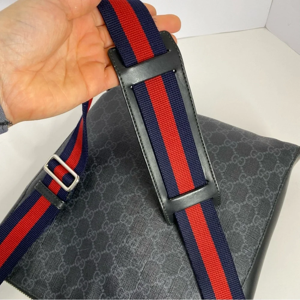 🔥Auth Gucci Supreme Shoulder Crossbody Bag GG PVC Leather - Picture 15 of 16